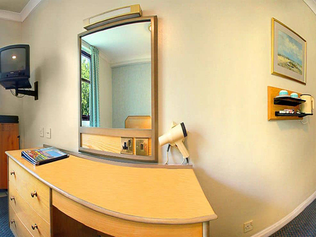 Norfolk Plaza Hotel Лондон Экстерьер фото